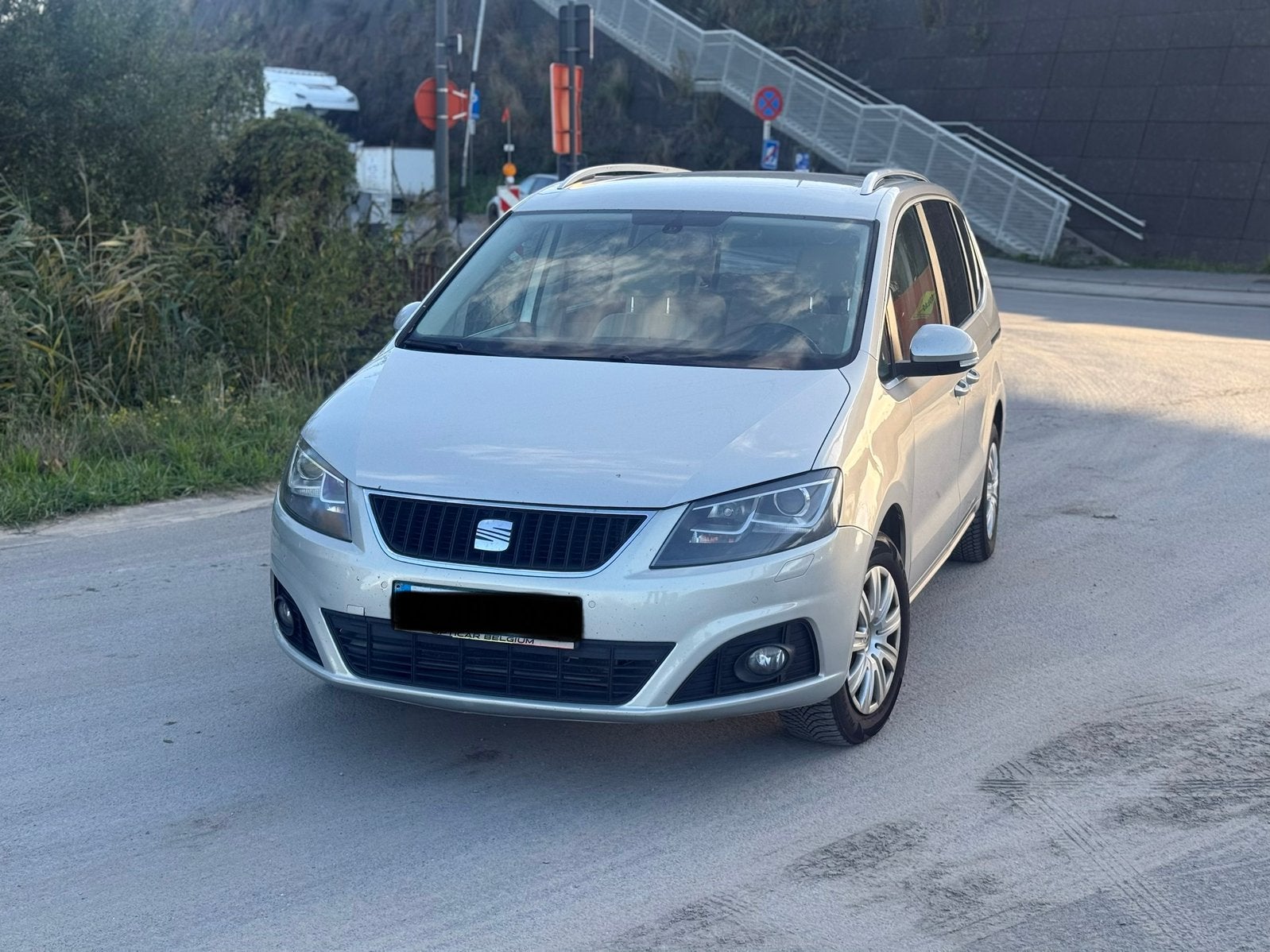 Seat alhambra 7 plaats automaat 2.0 diesel 7 plaats, Auto's, Automaat, Euro 5, Monovolume, Alcantara