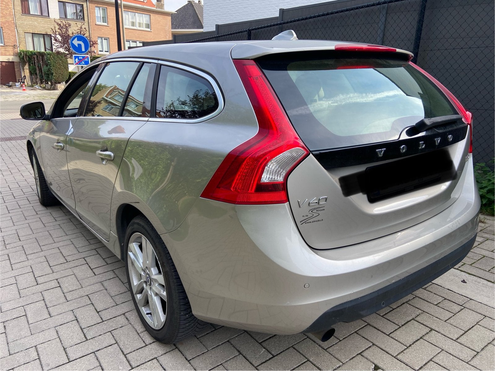PRET A IMATRICULEE AUTOMATIQUE ESSENCE, Auto's, Volvo, Beige, 1600 cc, Leder en Stof, Beige
