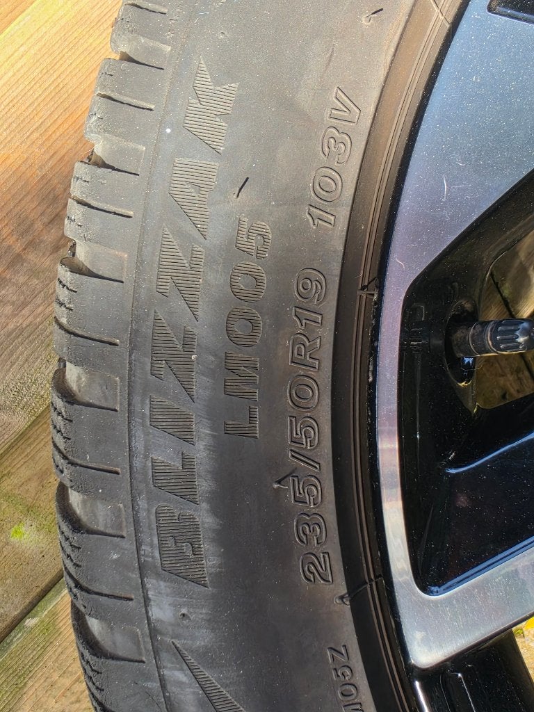 jantes+pneus hiver Kia sportage, Autos : Pièces & Accessoires, Pneus et Jantes, Pneus hiver, Véhicule de tourisme, 19 pouces