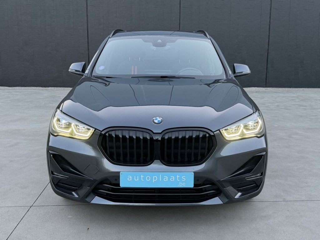 BMW X1 sDrive 18i M Sportpakket 2021 Panorama HeadUp 50993km, Autos, Argent ou Gris, Achat, Euro 6, Entreprise