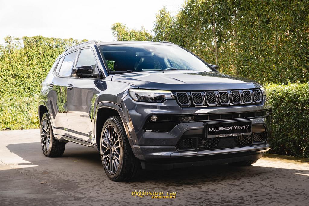 Jeep Compass 4Xe S, 0 min, 241 pk, https://public.car-pass.be/vhr/9911dd6a-b900-4e08-acf7-5bf68e173b84, 0 kg