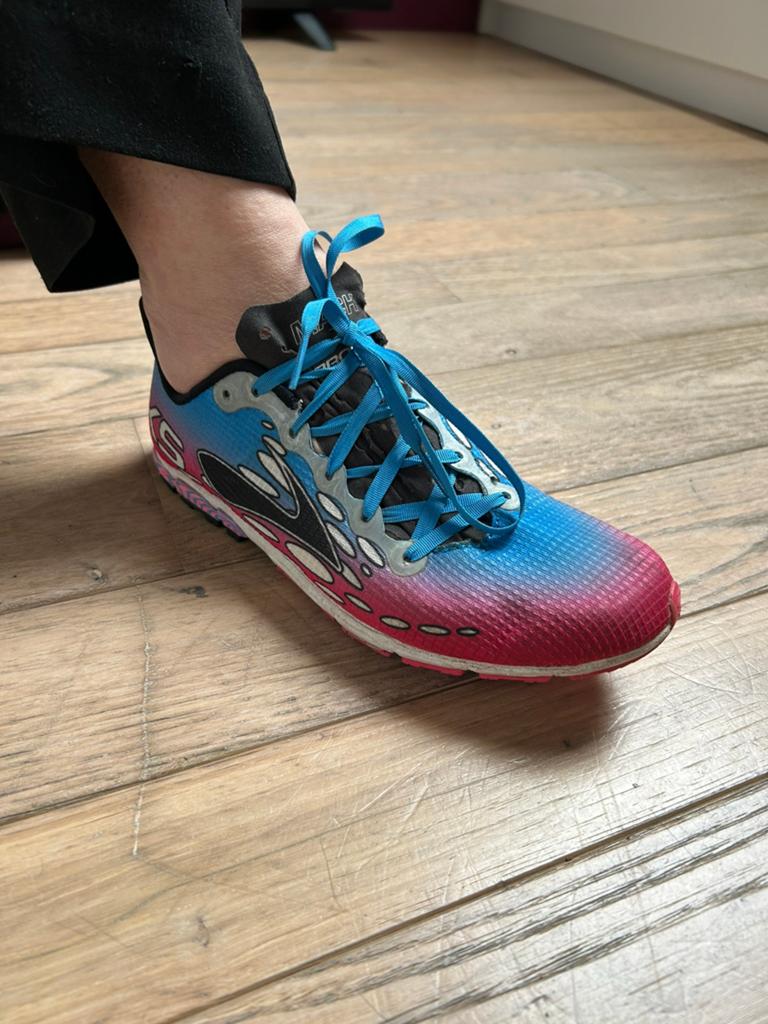 Spikes Brooks maat 39, Sport en Fitness, Loopsport en Atletiek, Gebruikt, Spikes, Hardlopen, Ophalen