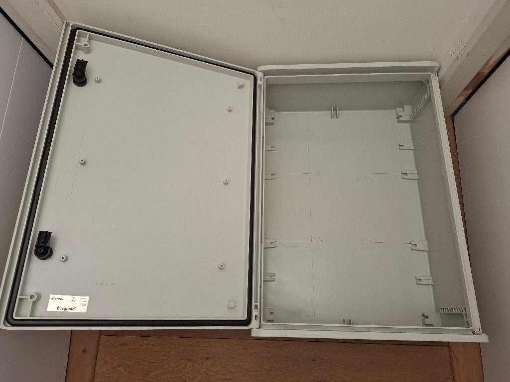 Armoire murale en polyester - Legrand/Marina - NEUVE, Bricolage & Construction, Électricité & Câbles, Neuf, Tableau électrique