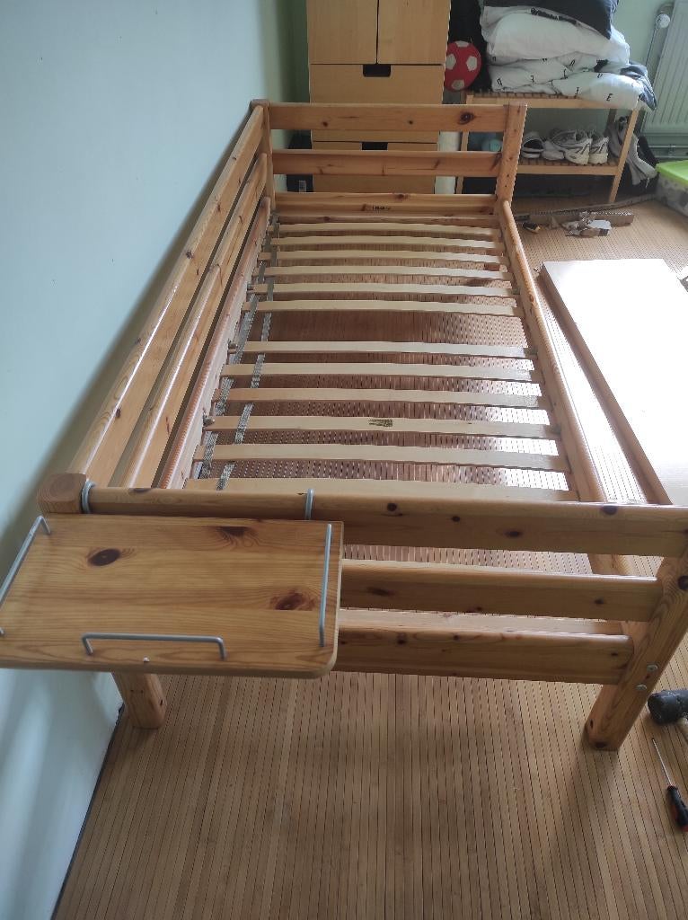 LIT FLEXA, 85 à 100 cm, Sommier à lattes, Enlèvement, 180 cm ou plus