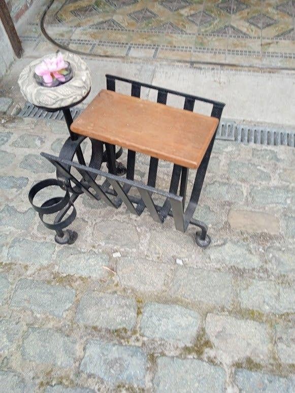 Porte journaux bout de canapé sur roulette en fer forgé, Enlèvement, Comme neuf