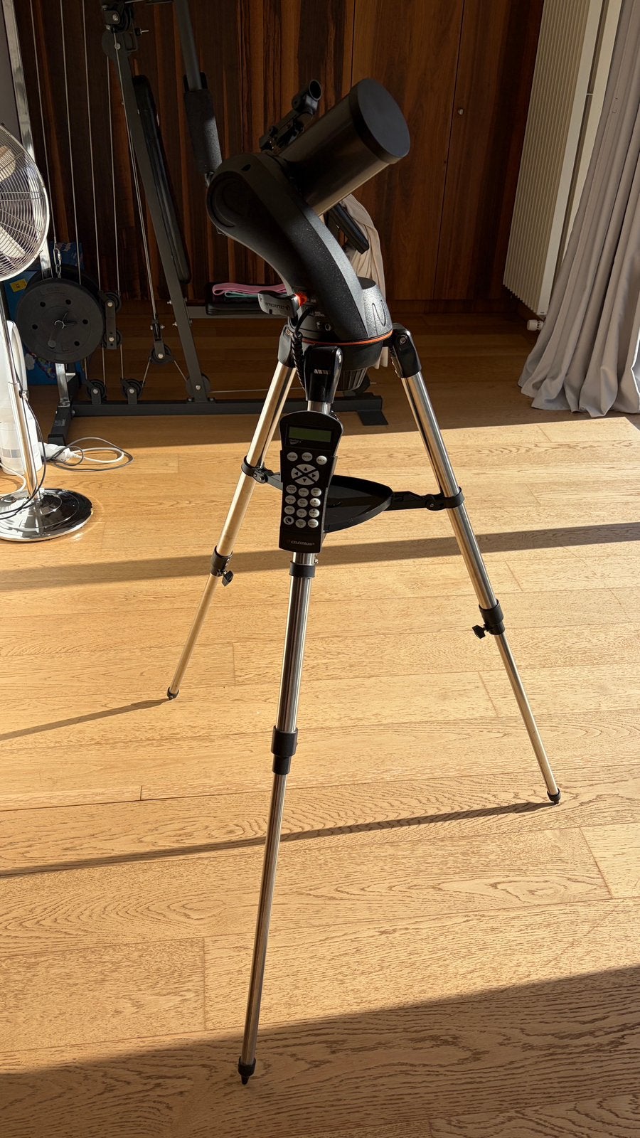Celestron NexStar 90SLT telescoop met statief en oculairs, Audio, Tv en Foto, Gebruikt, 80 tot 200 mm, Met statief, Spiegeltelescoop (reflector)
