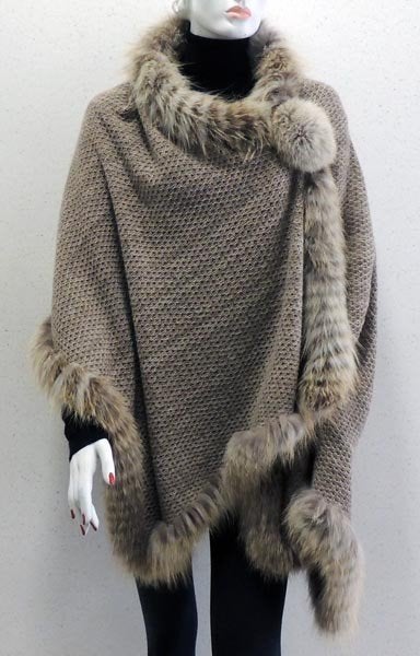Cape-sjaal in Baby Alpaca met bontrand in vos, Christine Laureys, Ophalen of Verzenden, Nieuw, Sjaal