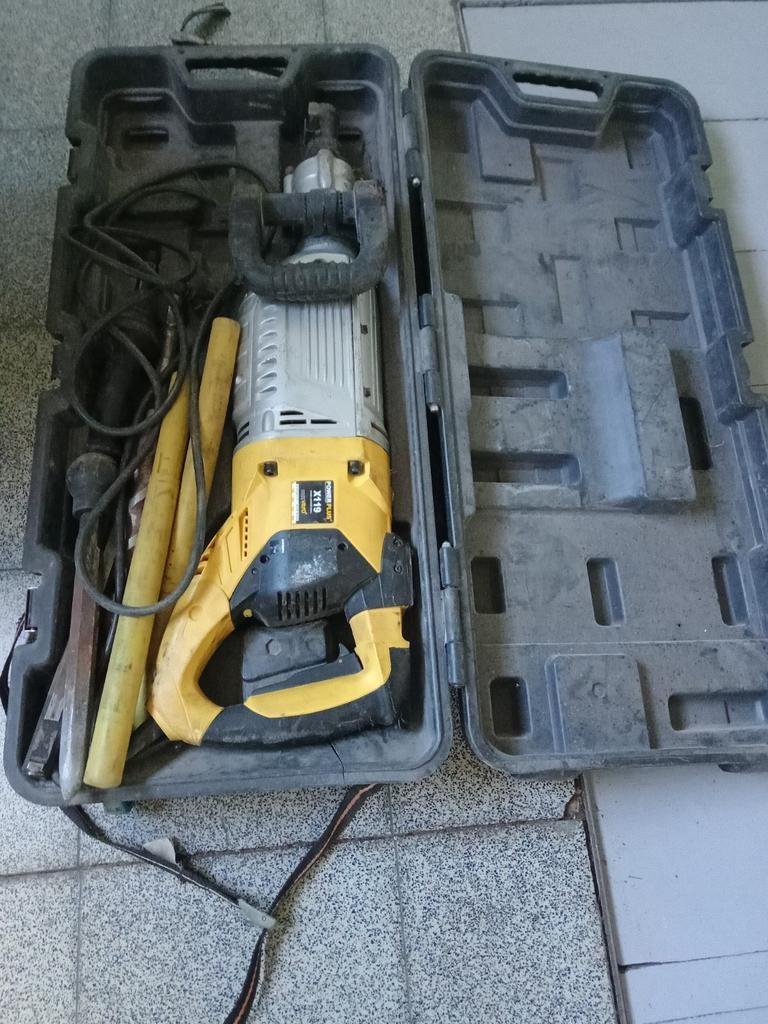 Breekhamer, Doe-het-zelf en Bouw, Ophalen