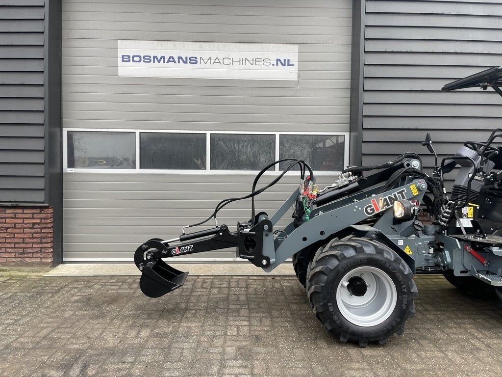 Giant graafarm hydraulisch zwenkbaar, Zakelijke goederen, Tobroco, Info@tobroco.nl, Sprendlingenstraat 57
5061 KM  Oisterwijk, NL