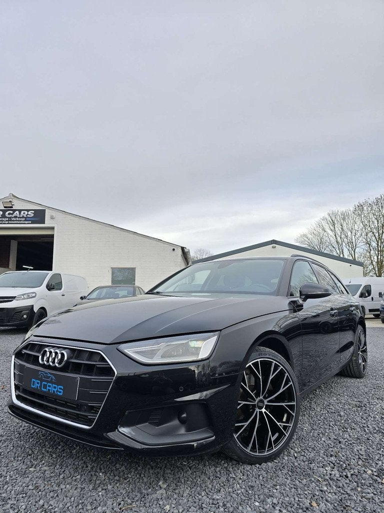 Audi A4 35 TFSI Business Edition Attraction S tronic, Autos, Système audio, Achat, Entreprise, 5 portes