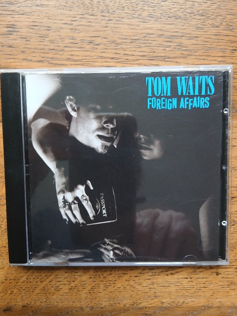 CD Tom Waits : Foreign Affairs, Enlèvement