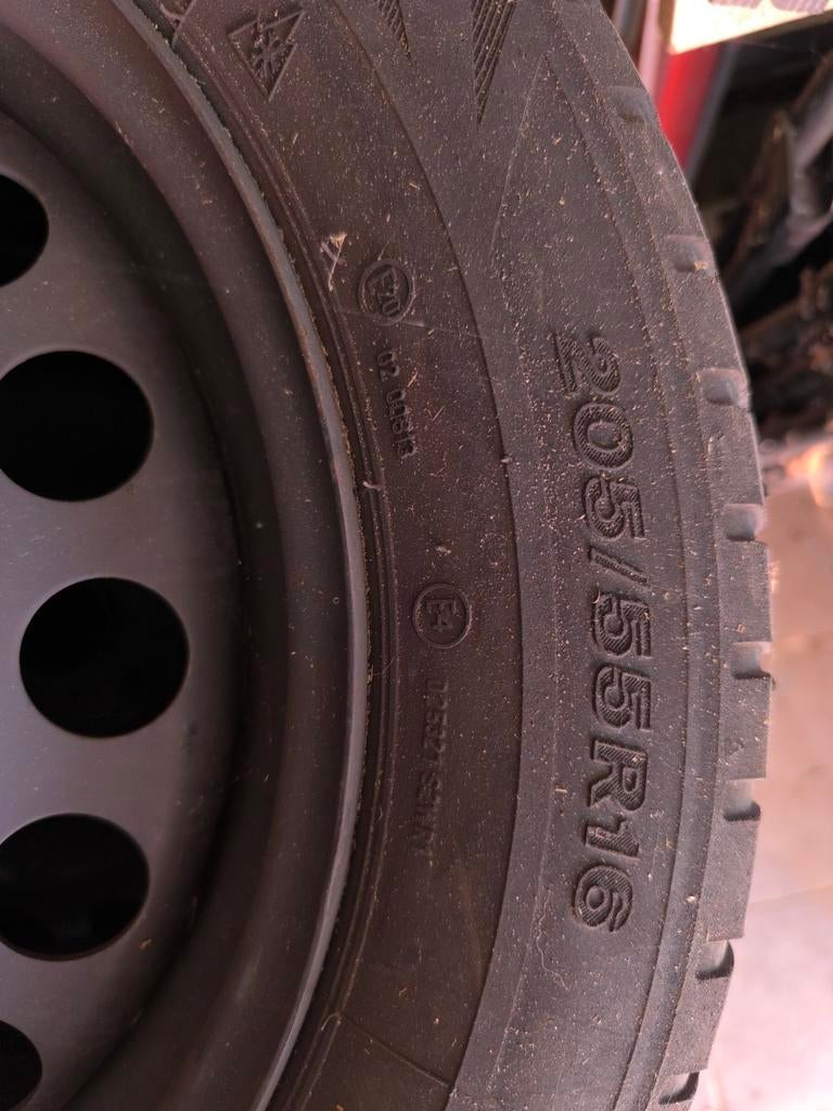 Pneus d'hiver Firestone 205 55 r16 + jante, Enlèvement
