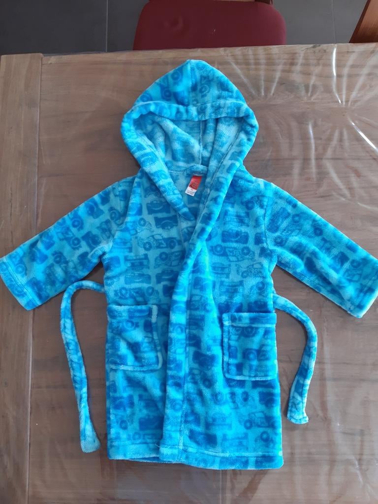 Knuffelzachte blauwe badjas Cars 98/104, Ophalen, Zo goed als nieuw, C&A, Nacht- of Onderkleding