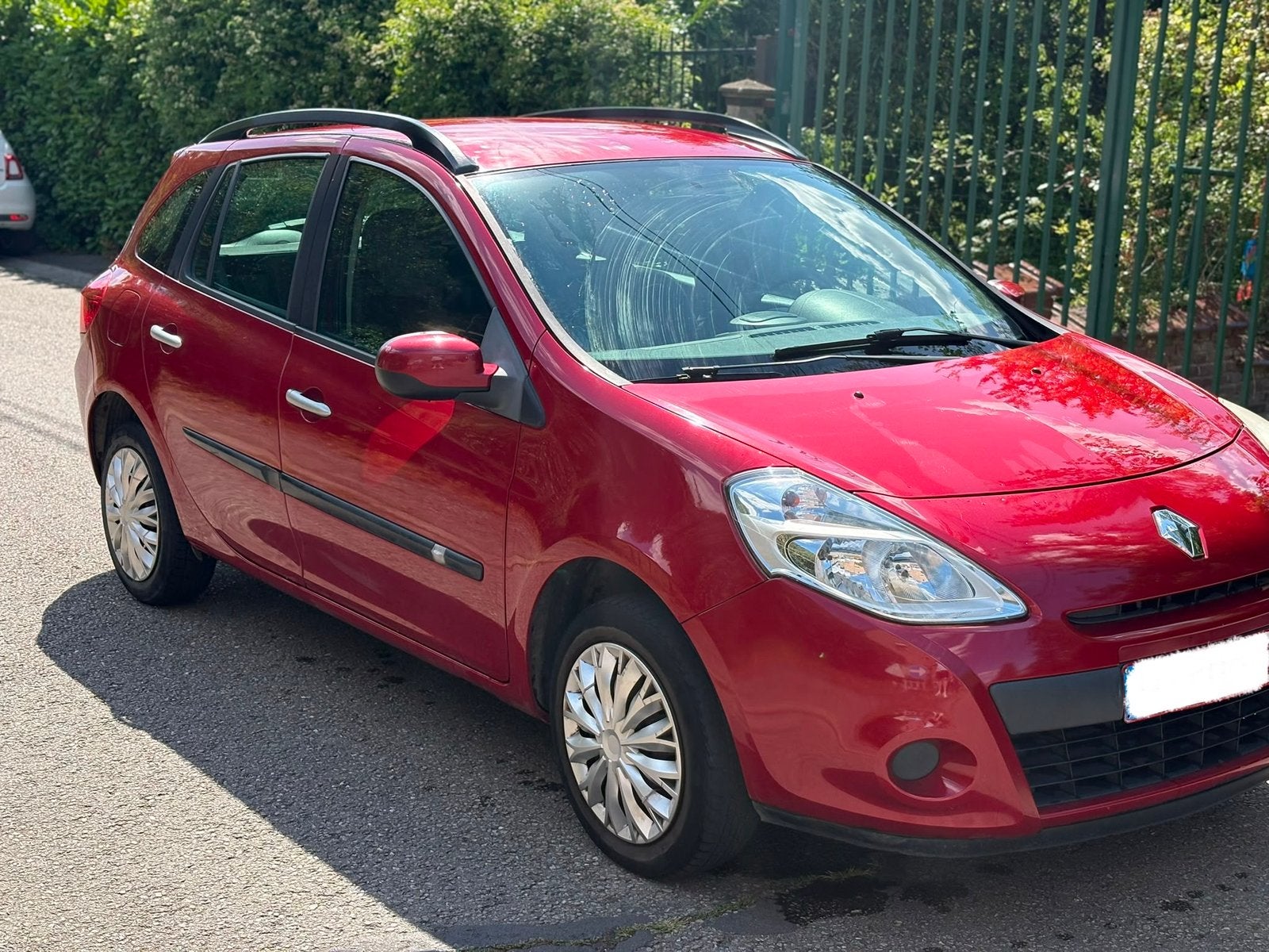 Renault clio 1.2 Essance 2009 met 170.000 km euro4 Airco, Auto's, Particulier, Te koop, Clio