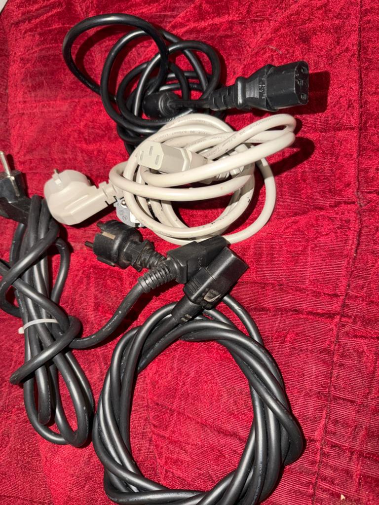 Adaptateur tv, Enlèvement, Comme neuf