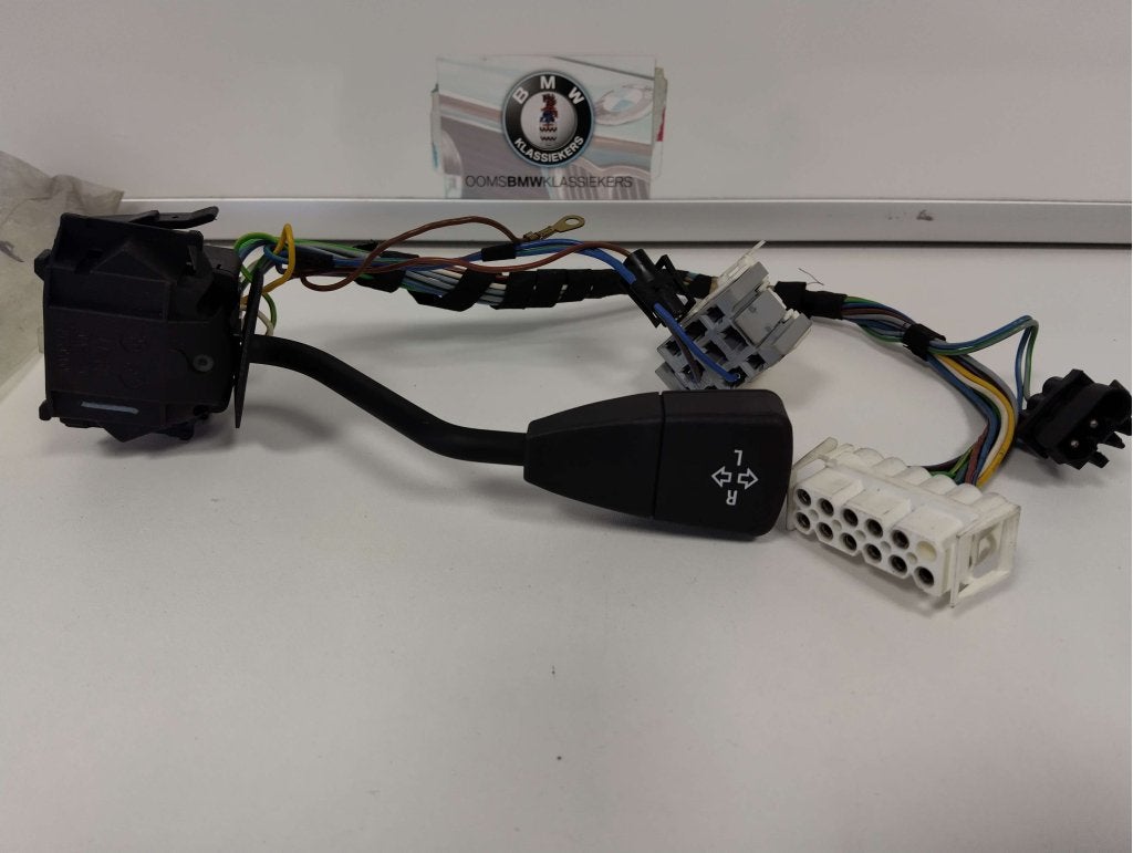BMW e32 E34 Schakelaar knipperli.-diml.-groot licht NIEUW, Auto-onderdelen, Dashboard en Schakelaars, Niet ingevuld, Niet ingevuld