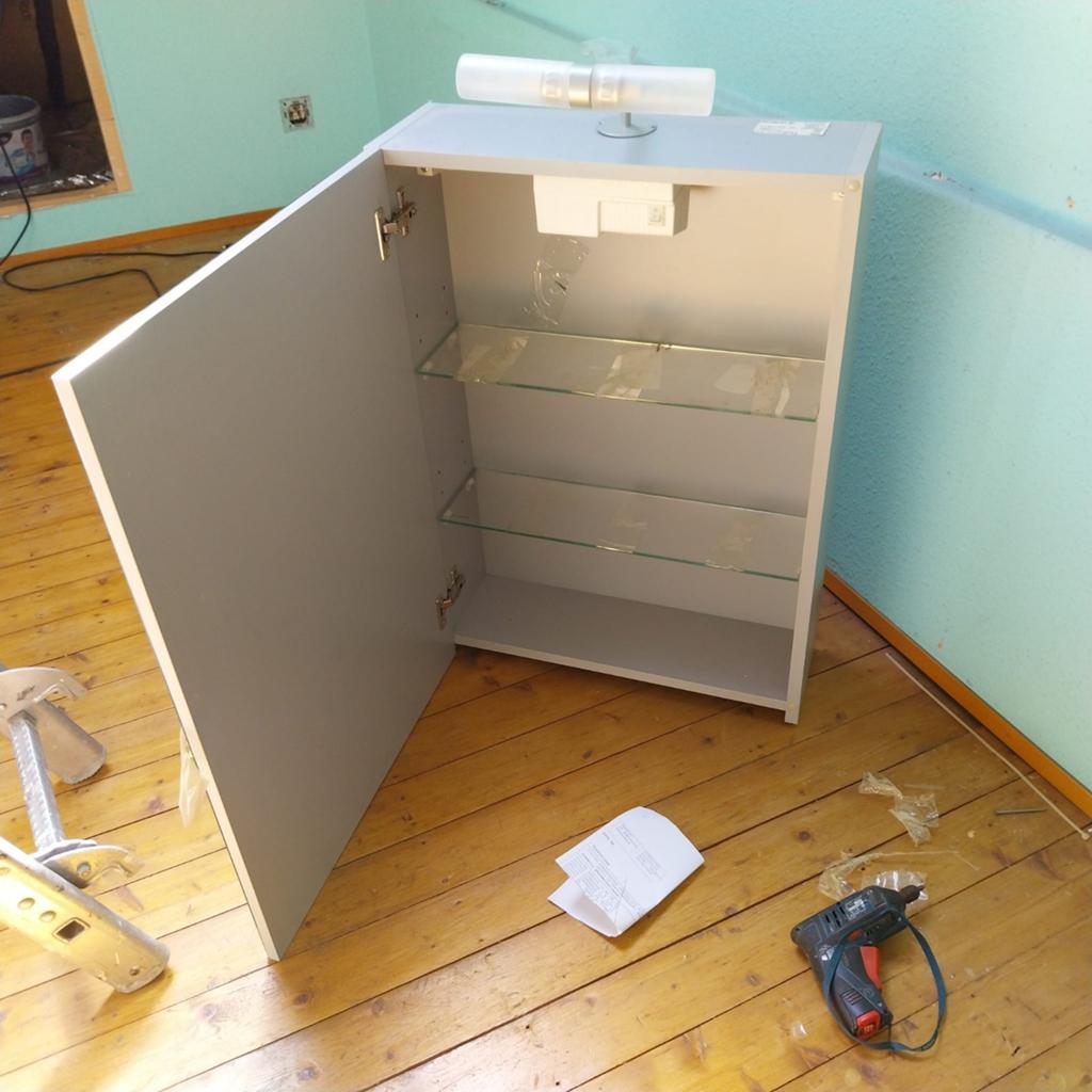 Armoire de salle de bains, Enlèvement