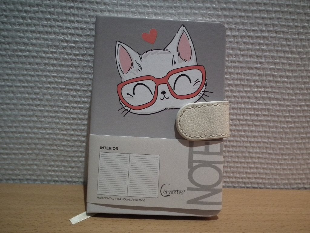 Bloc-notes ligné. 144 feuilles. motif chat Super Love, Envoi, Comme neuf