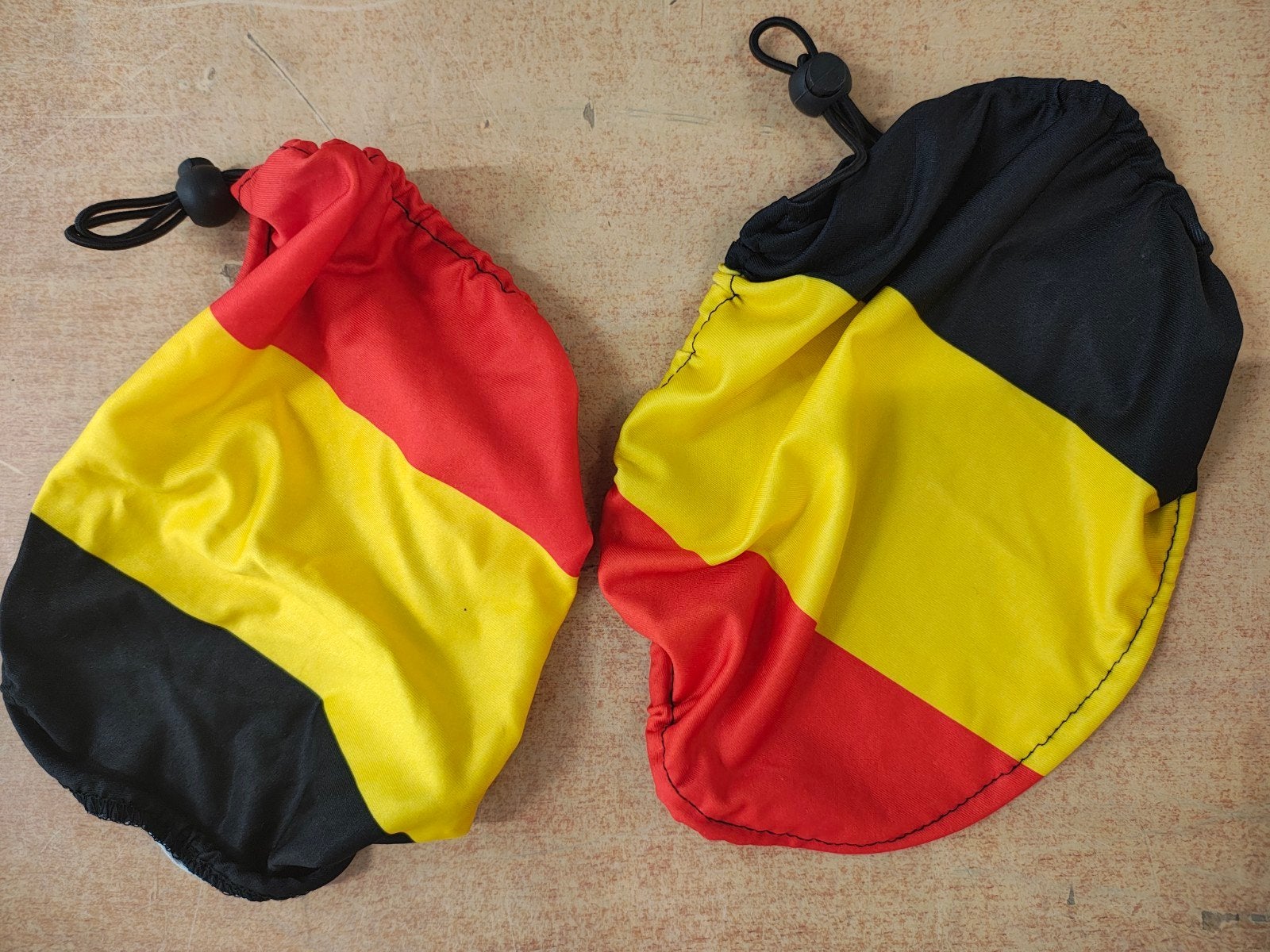Support Voetbal : 2  auto spiegelhoesjes (nieuw), Sport en Fitness, Ophalen of Verzenden, Nieuw