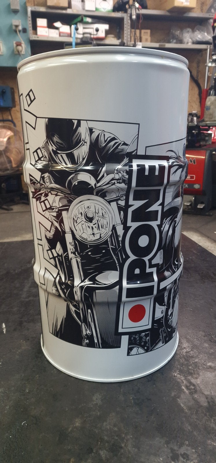 bidon pour décoration ou meubles, 20 litres ou plus, Enlèvement, Comme neuf, Blanc