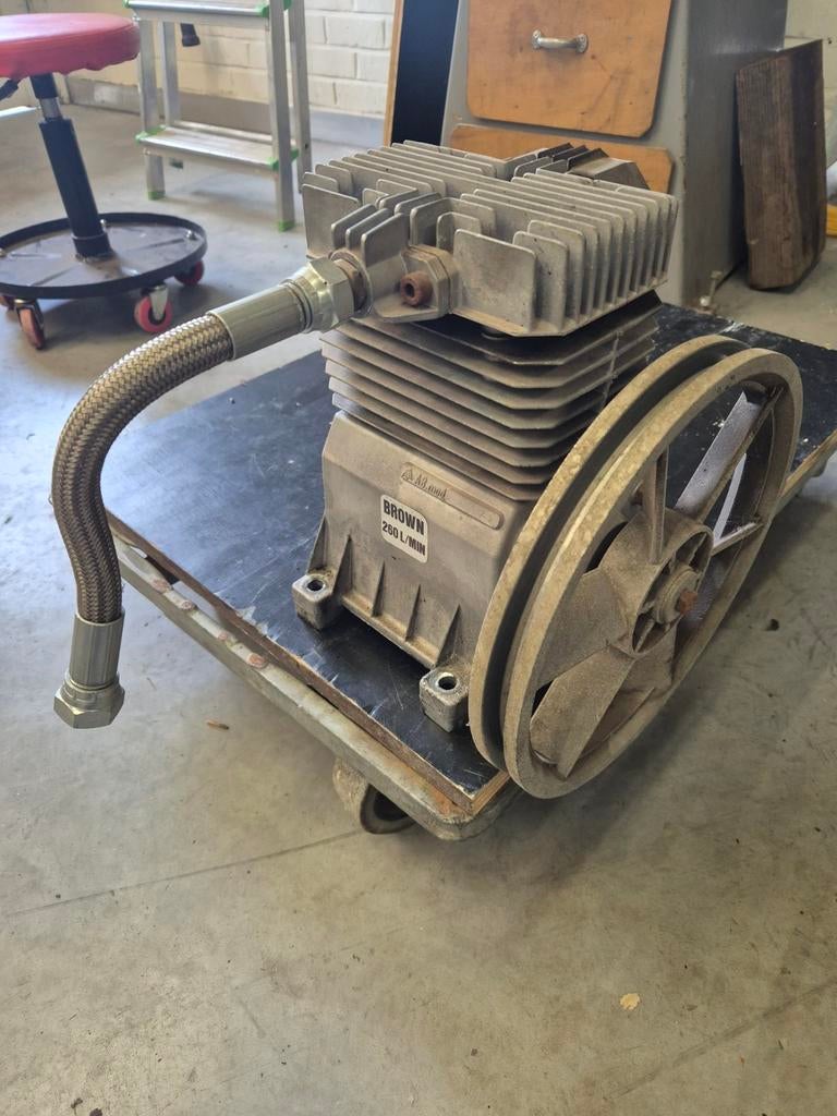 Compressor brown 260l/min, Bricolage & Construction, Compresseurs, Enlèvement