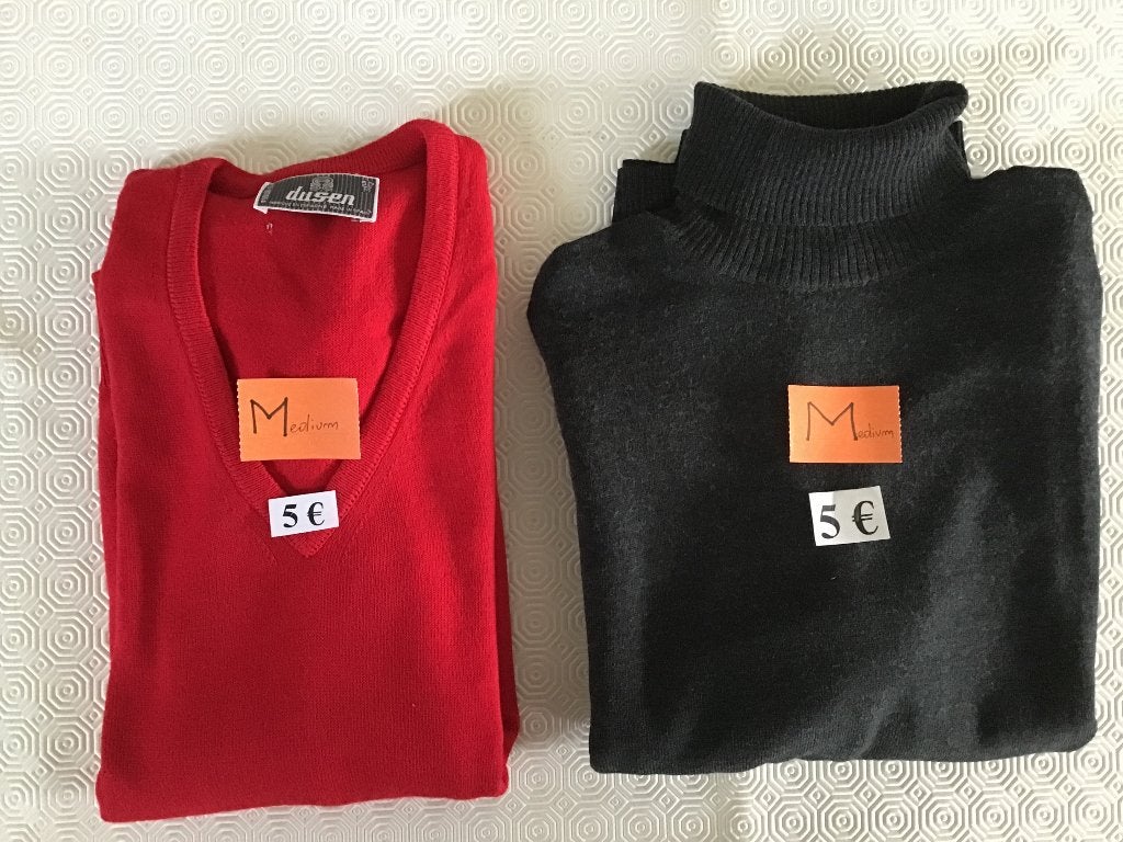 3 heren truien maat medium aan 5 euro per trui, Kleding | Heren, Ophalen of Verzenden, Zo goed als nieuw, Maat 48/50 (M)