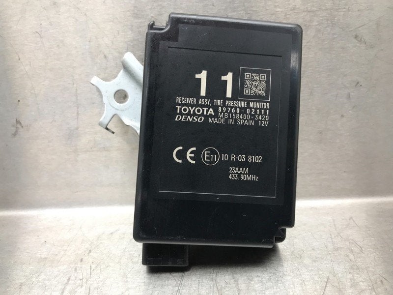 COMPUTER BANDENSPANNING Toyota Auris (E18) (|8976002111|), Gebruikt, Toyota