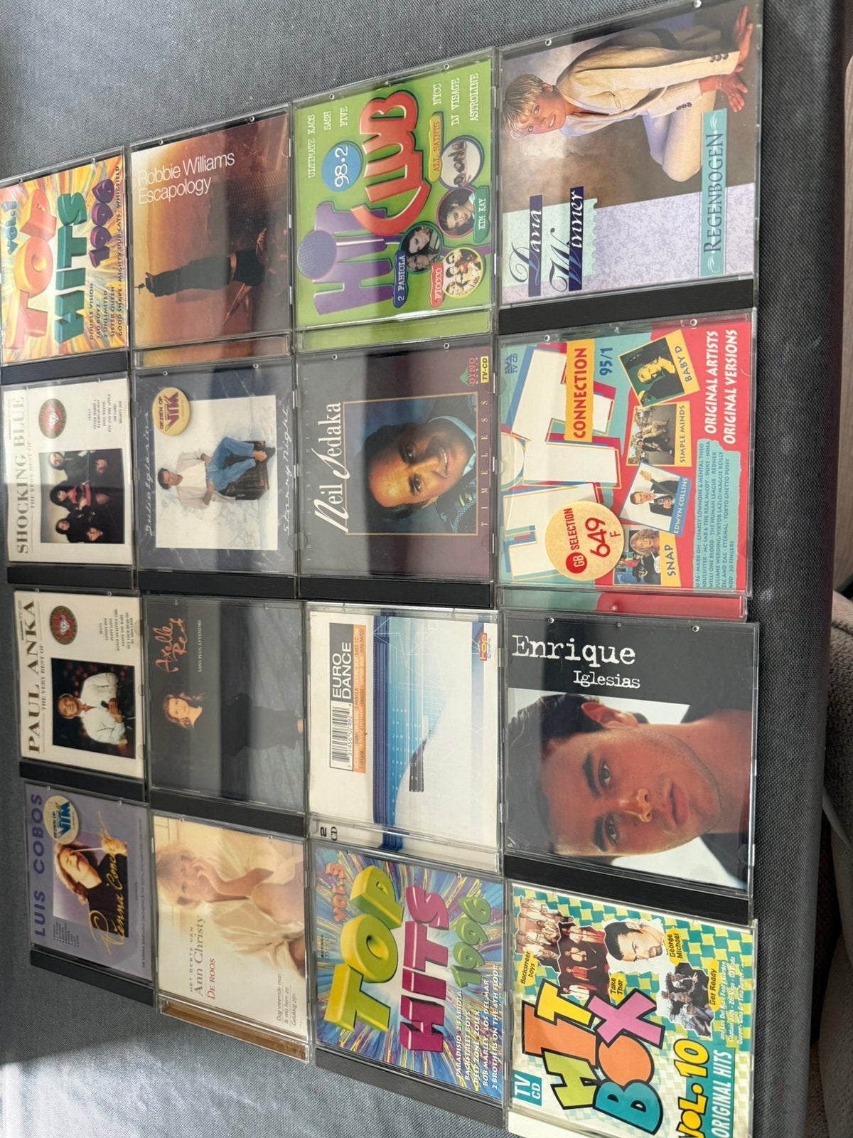 Cd’tje, CD & DVD, Enlèvement, Comme neuf