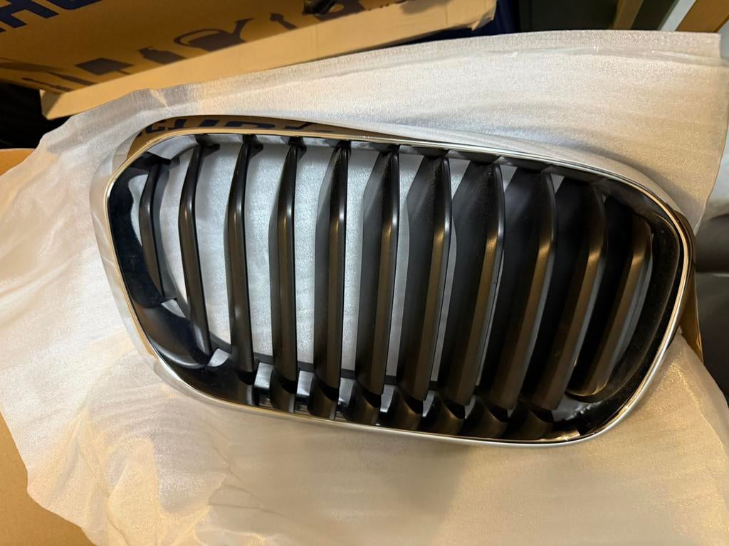 Calandre BMW série 1, Enlèvement ou Envoi, Neuf, Avant, BMW