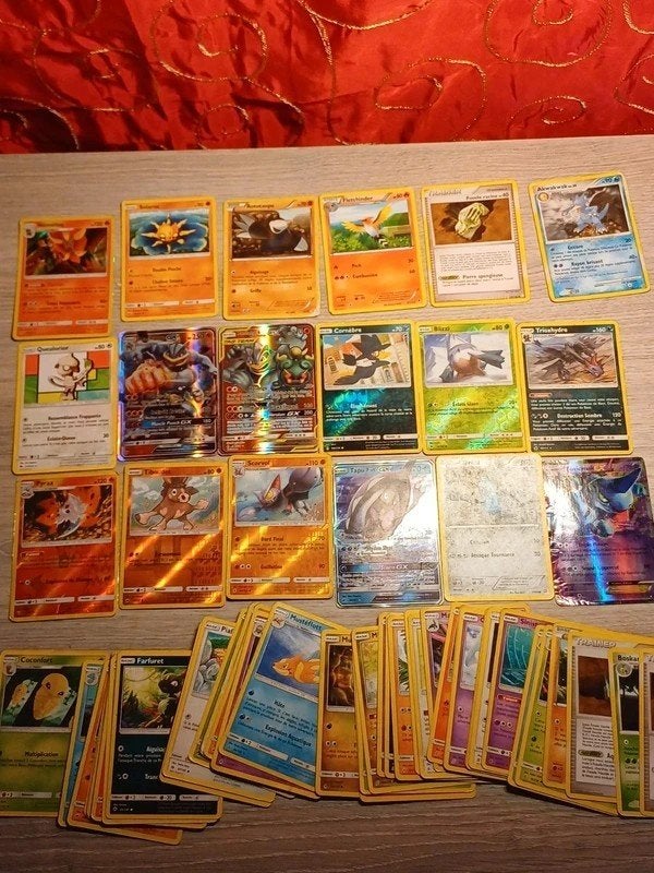Lot 62 cartes Pokémon FR - Avec Mackogneur GX Ultra Rare, Hobby & Loisirs créatifs, Envoi, Utilisé, Plusieurs cartes