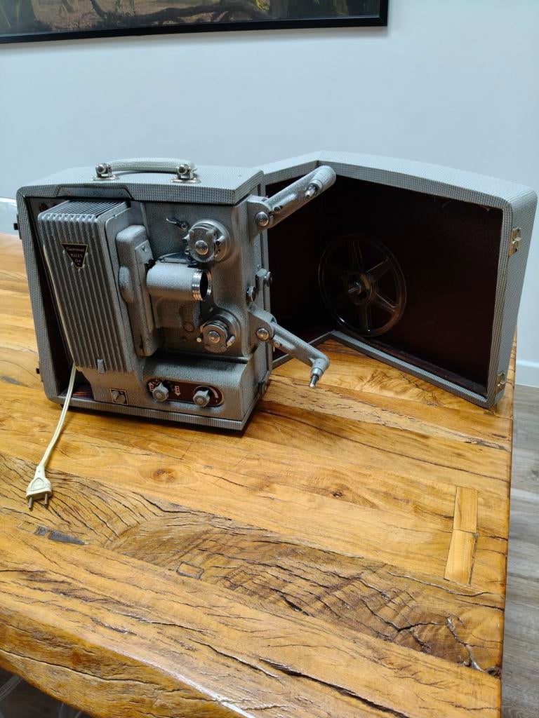 8mm projector, Ophalen, Projector