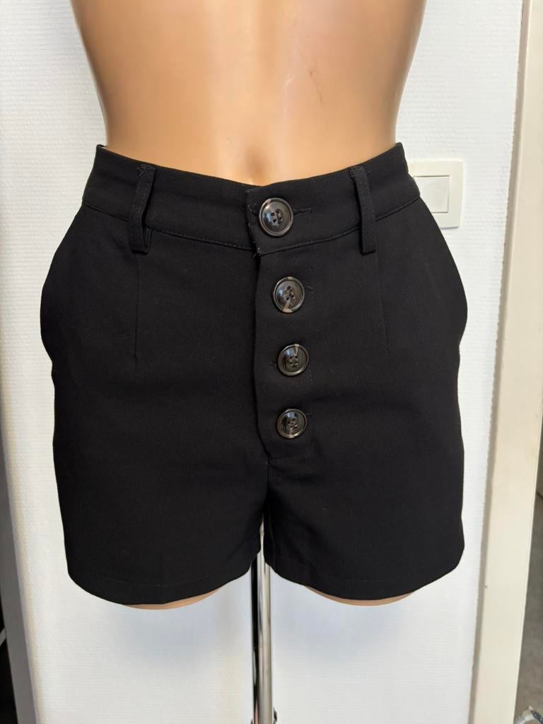Zwarte korte broek, Kleding | Dames, Broeken en Pantalons, Ophalen of Verzenden, Zo goed als nieuw, Zwart
