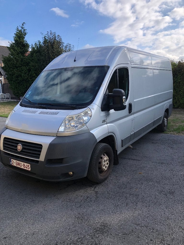À vendre, Argent ou Gris, Achat, Entreprise, Boîte manuelle