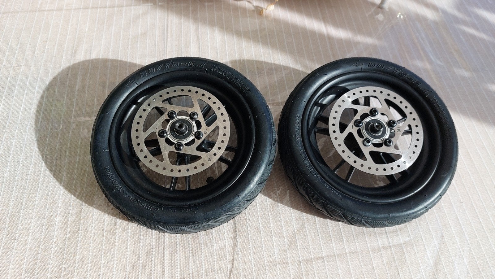 Roue complète 8,5 pouces pour trottinette électrique ., Enlèvement