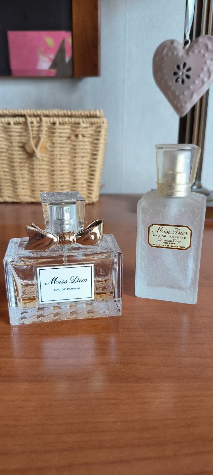 2 flacons de Miss Dior pour collectionneur, Verzamelen, Parfumverzamelingen, Gebruikt, Parfumfles