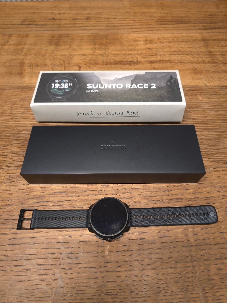 Suunto Race 2 All Black - Sport horloge, Sport en Fitness, Ophalen of Verzenden, Zo goed als nieuw, Navigatie of Gps