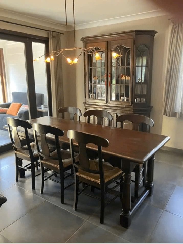 prachtige donker eiken eetplaats, Ophalen, Zo goed als nieuw, 4 tot 6 stoelen