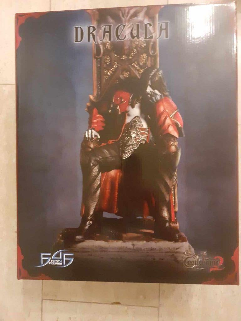 Castlevania Lords of Shadow 2 Statue , Dracula, Ophalen, Overige genres, 1 speler, Zo goed als nieuw
