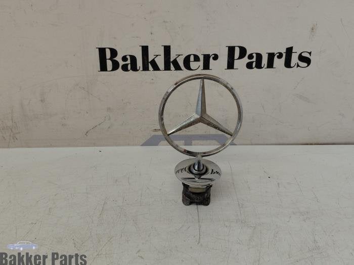 Emblème d'un Mercedes E-Klasse, Autos : Pièces & Accessoires, -, 3 mois de garantie, Utilisé, -