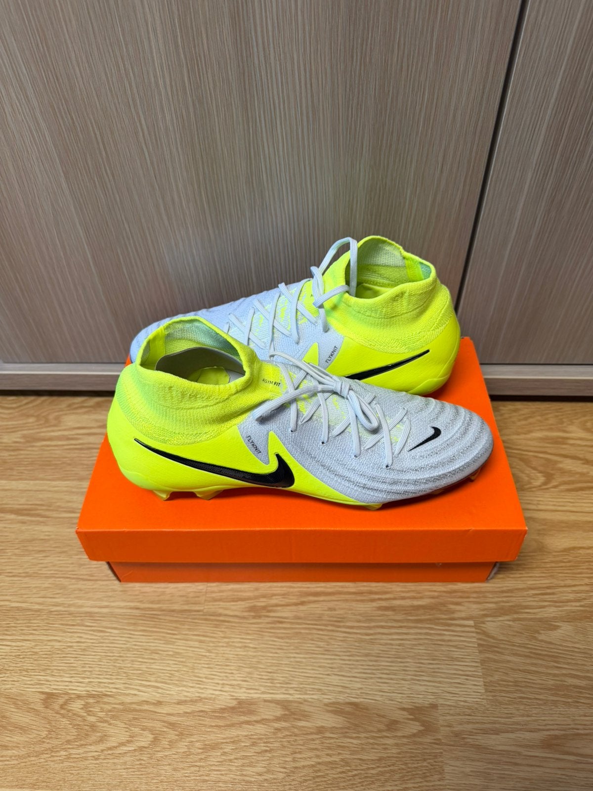Nike Phantom Luna II Pro FG, Vêtements | Hommes, Chaussures, Neuf, Autres couleurs, Chaussures de sport, Envoi