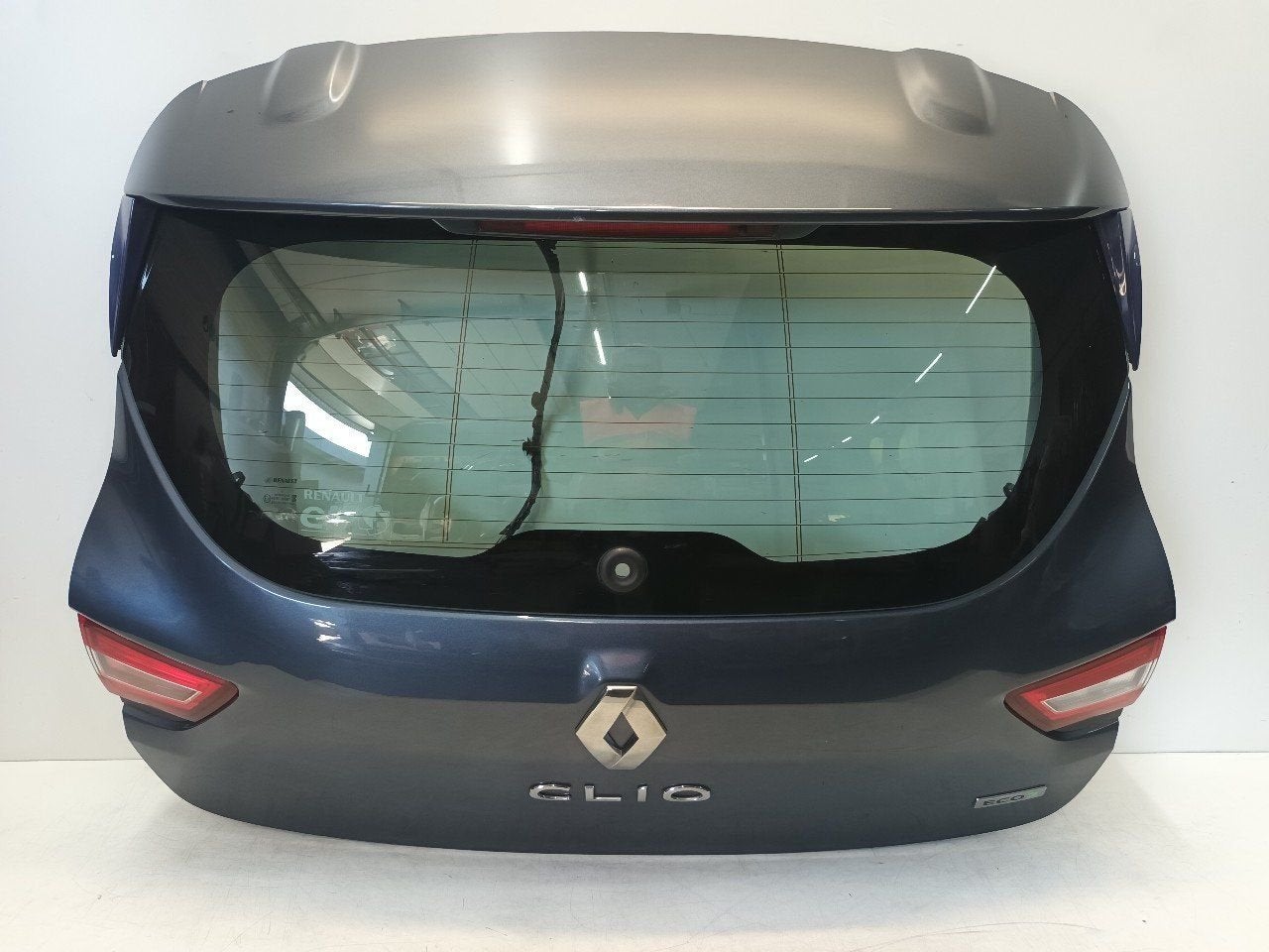 Achterklep Renault Clio, Onderdelen@venauto.nl, Van der Ven Autorecycling B.V., Arrière, Ettenseweg 76, 4706 PB Roosendaal, The Netherlands