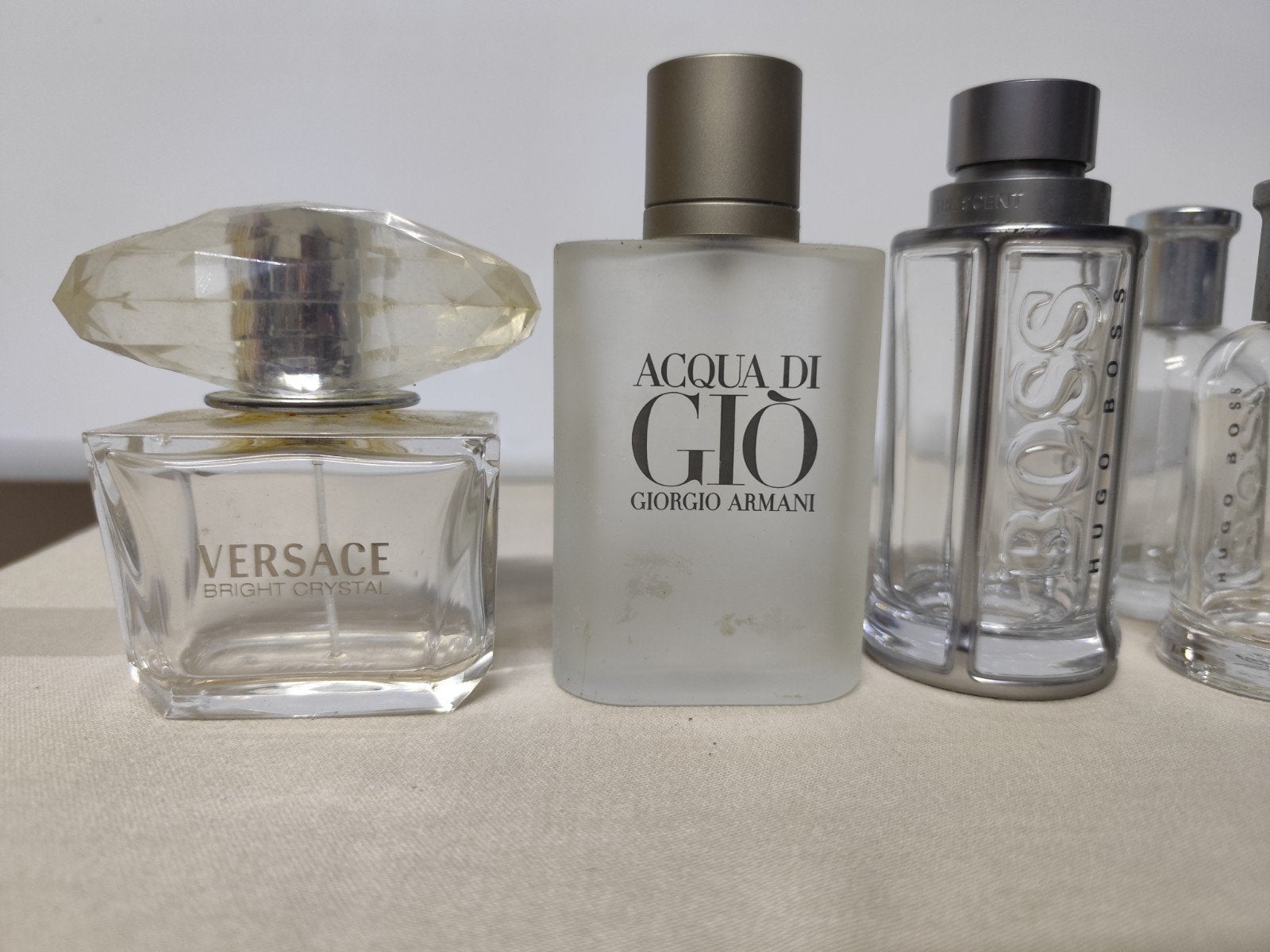 Lege parfumflesjes. Van verschillende merken., Collections, Enlèvement