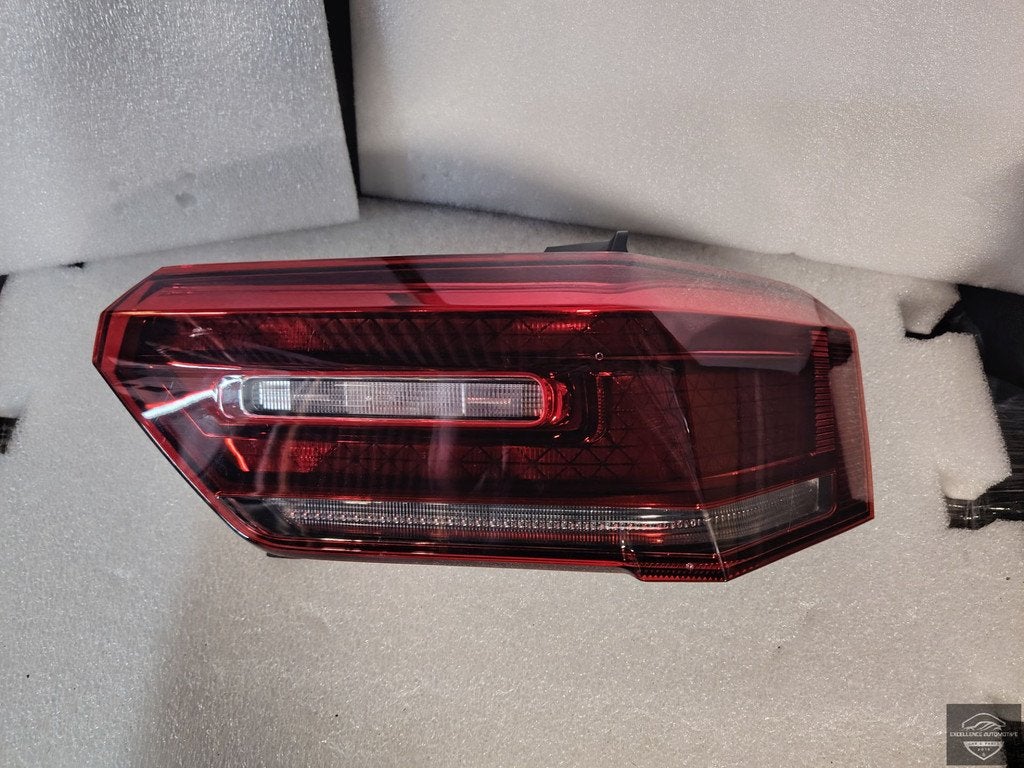 Feu arri re droit LED pour VW ID3 ( partir de 2019) - R f re, Autos : Pièces & Accessoires, Volkswagen, Volkswagen AG, Vw@volkswagen.de
