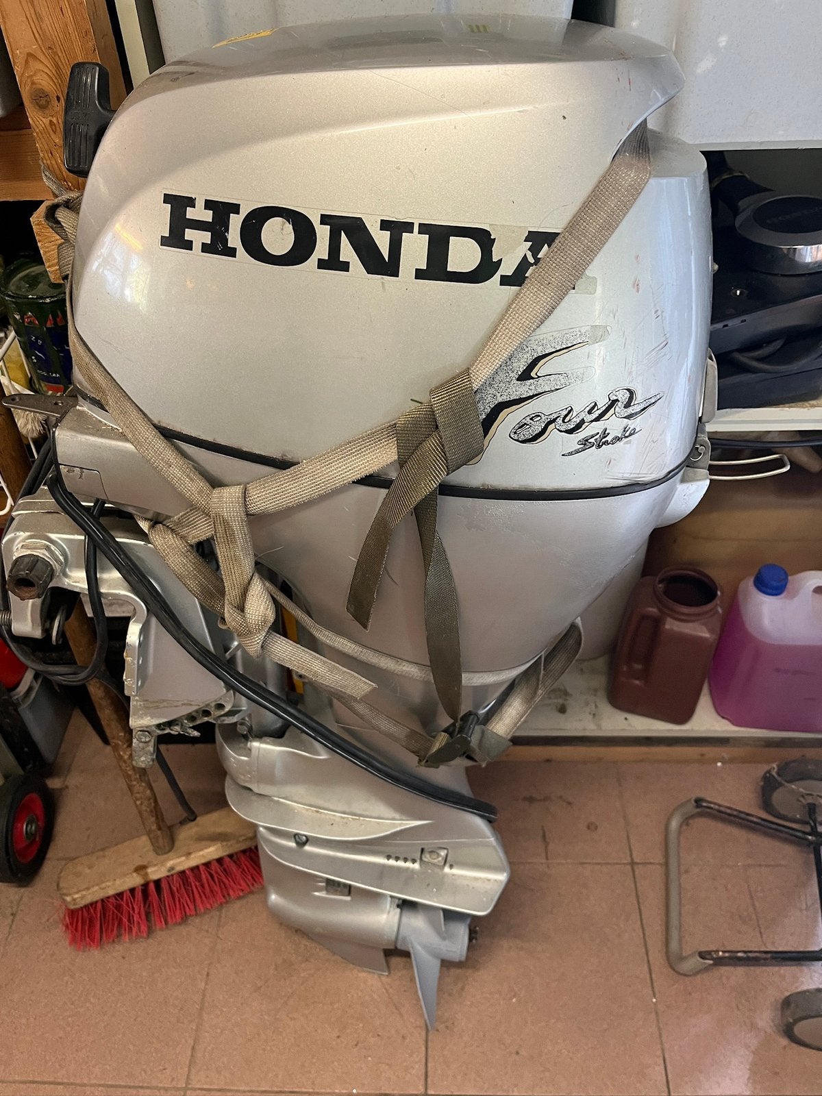 Moteur hors-bord 4 temps Honda 8 ch, Enlèvement, Comme neuf, Démarrage électrique
