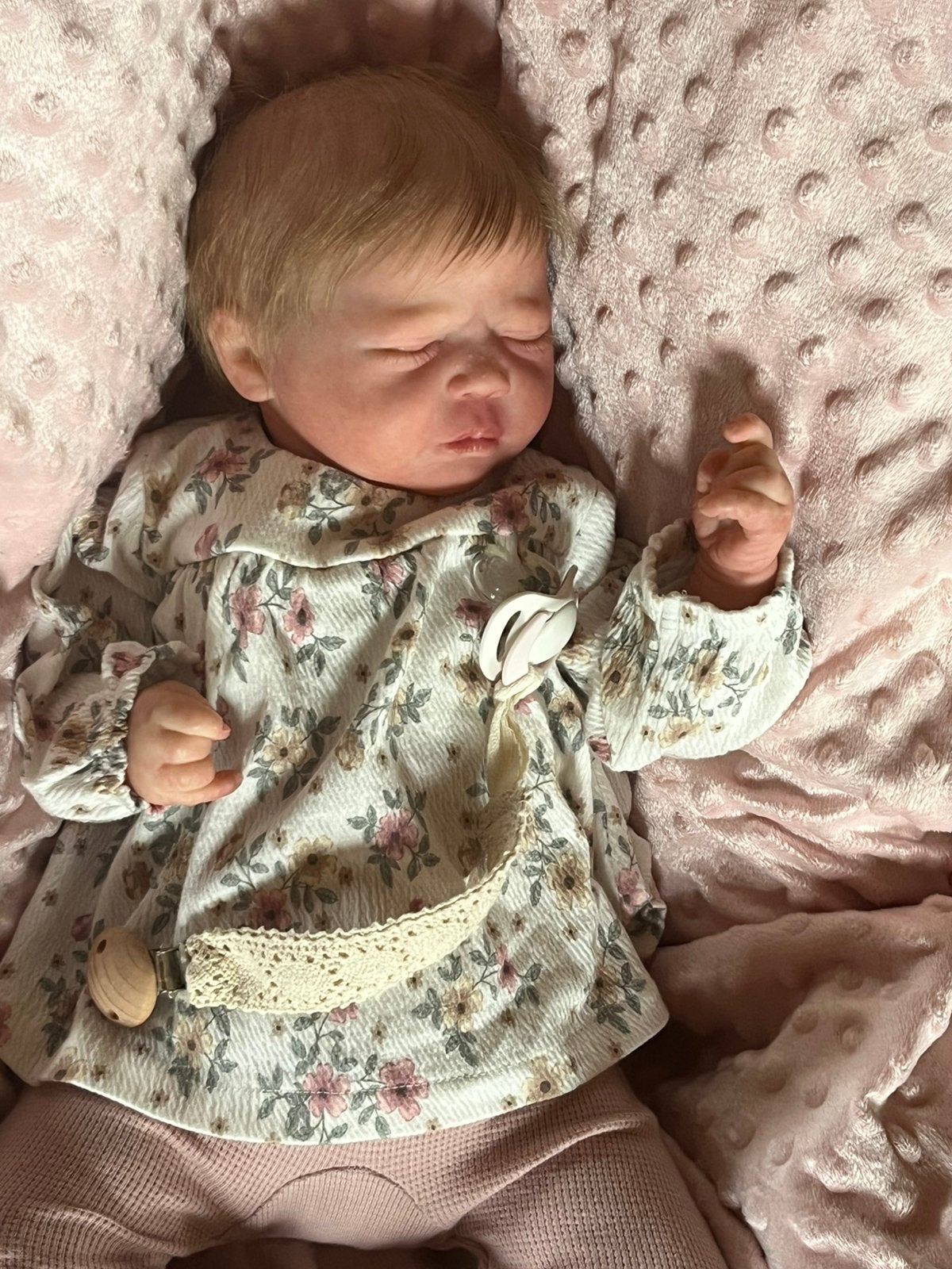 Reborn baby Summer Rain Asleep, Verzamelen, Poppen, Ophalen of Verzenden, Zo goed als nieuw, Babypop, Levensecht of Reborn