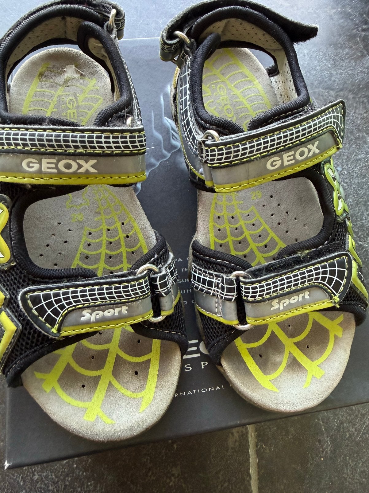 Sandalen Geox maat 29, Kinderen en Baby's, Ophalen of Verzenden, Zo goed als nieuw