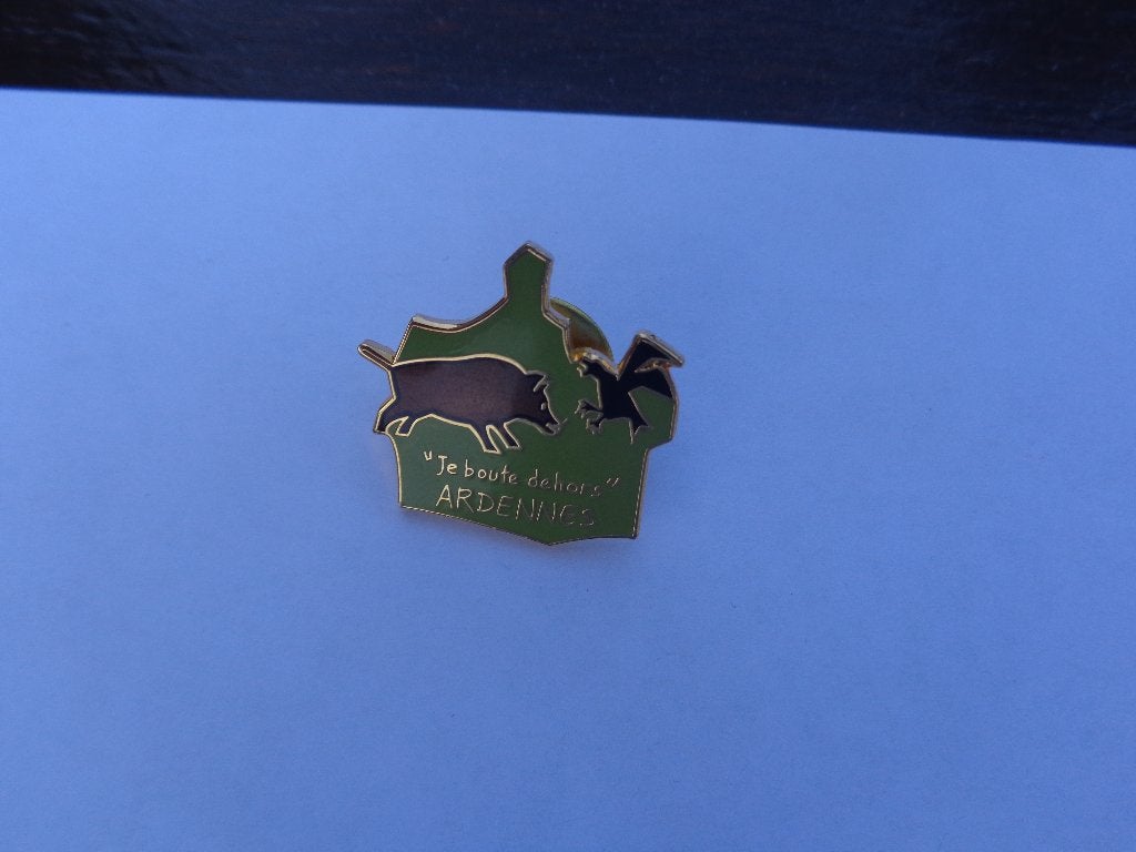 1 beau pin's sur les Ardennes, Verzamelen, Ophalen