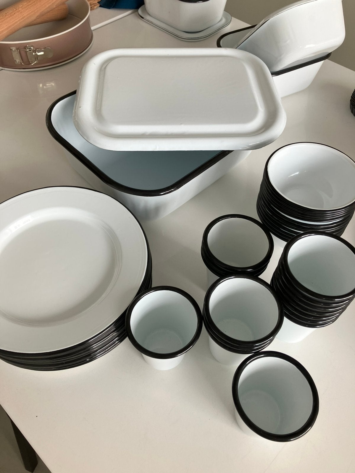 Set emailleservies, Antiek en Kunst, Antiek | Servies compleet, Ophalen
