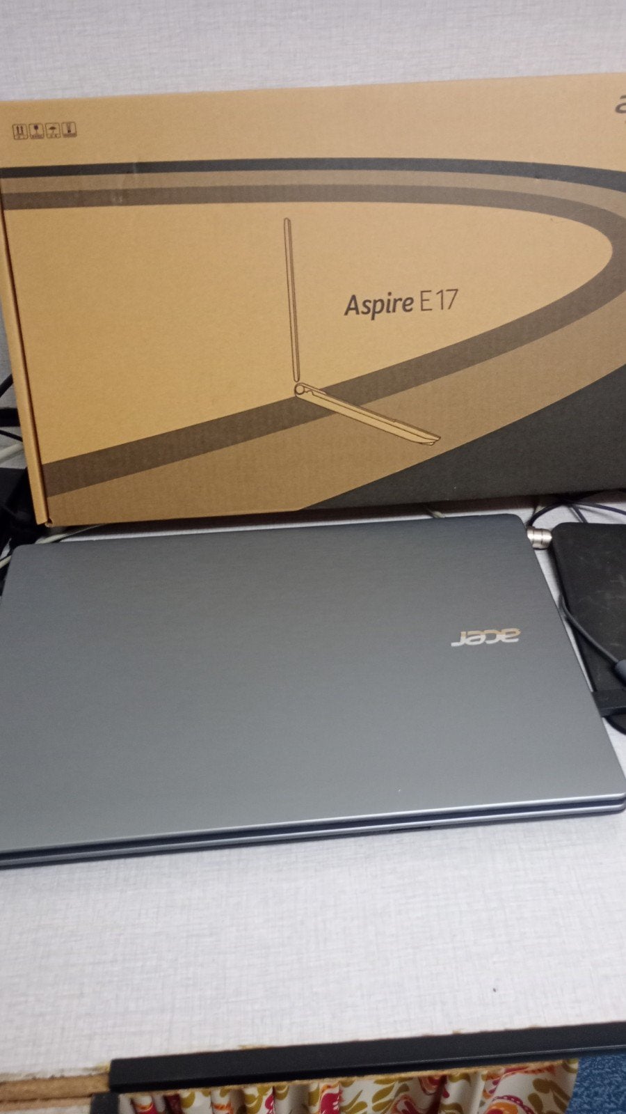 Acer Aspire E17, Computers en Software, Ophalen, 8 GB, Zo goed als nieuw, Azerty