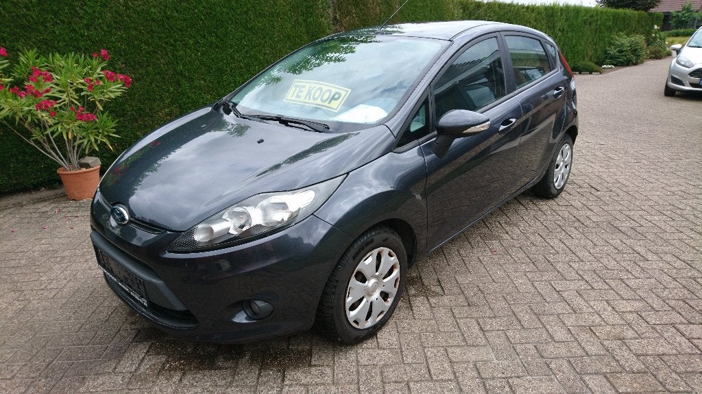 Prachtige Ford Fiesta met weinig km en met waarborg, Auto's, Voorwielaandrijving, Stof, 50 kW, 4 cilinders